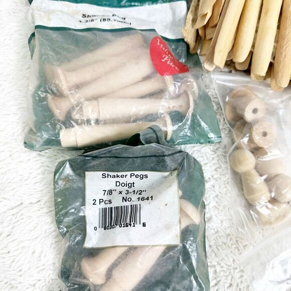 Vintage Lot of Wooden Clothespins, Knobs, Pulls, Handles Craft Project 80s 90s - Picture 2 of 11